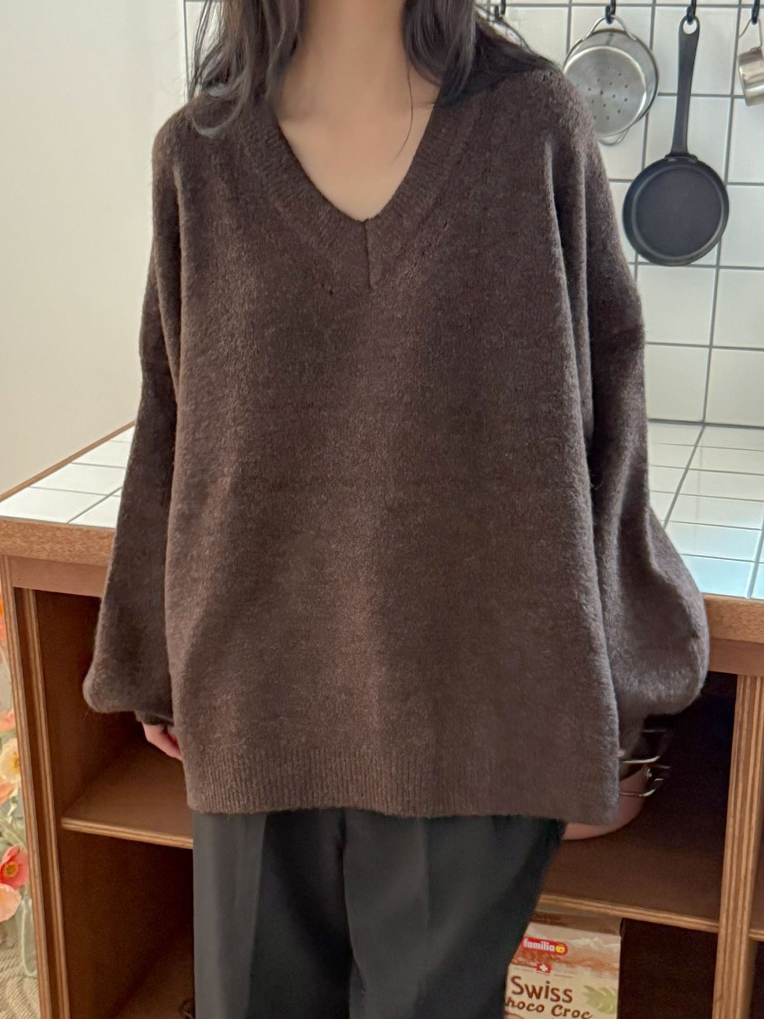 Vネックルーズ長袖ニット | 詳細画像10
