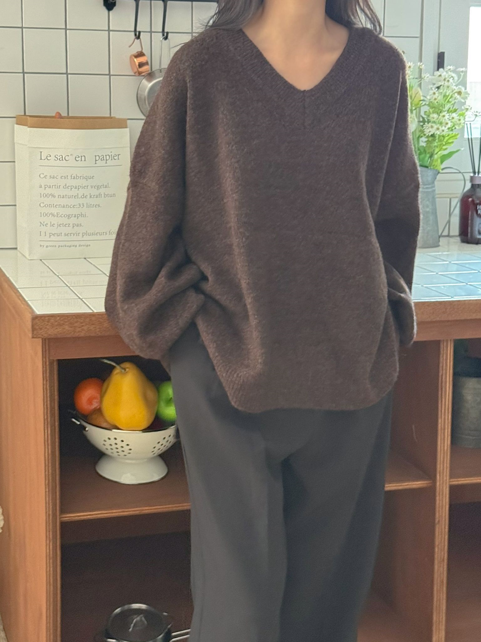 Vネックルーズ長袖ニット | 詳細画像15