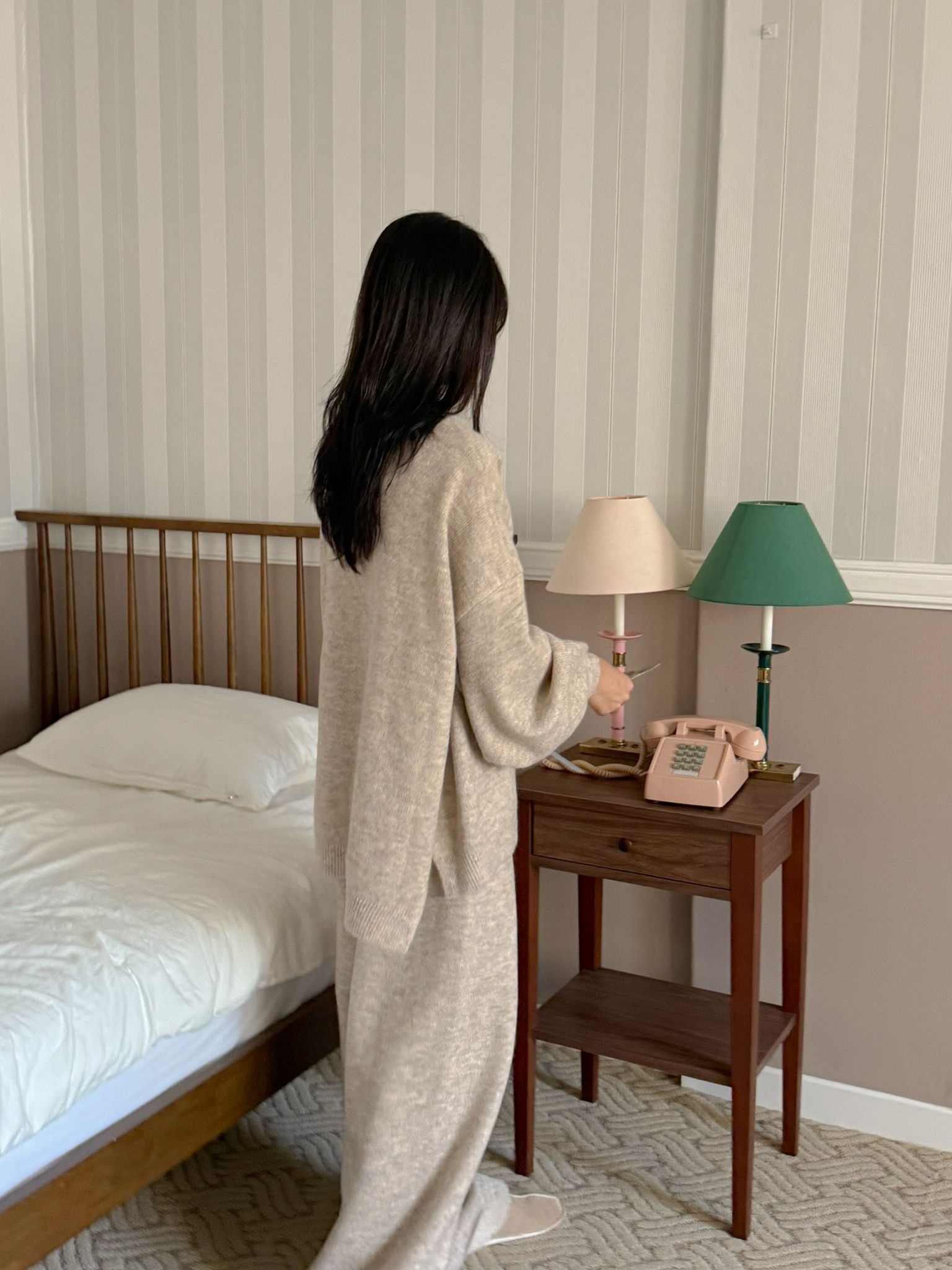 ニットVネックウエストゴムIラインルーズ長袖セットアップパンツニット | 詳細画像5