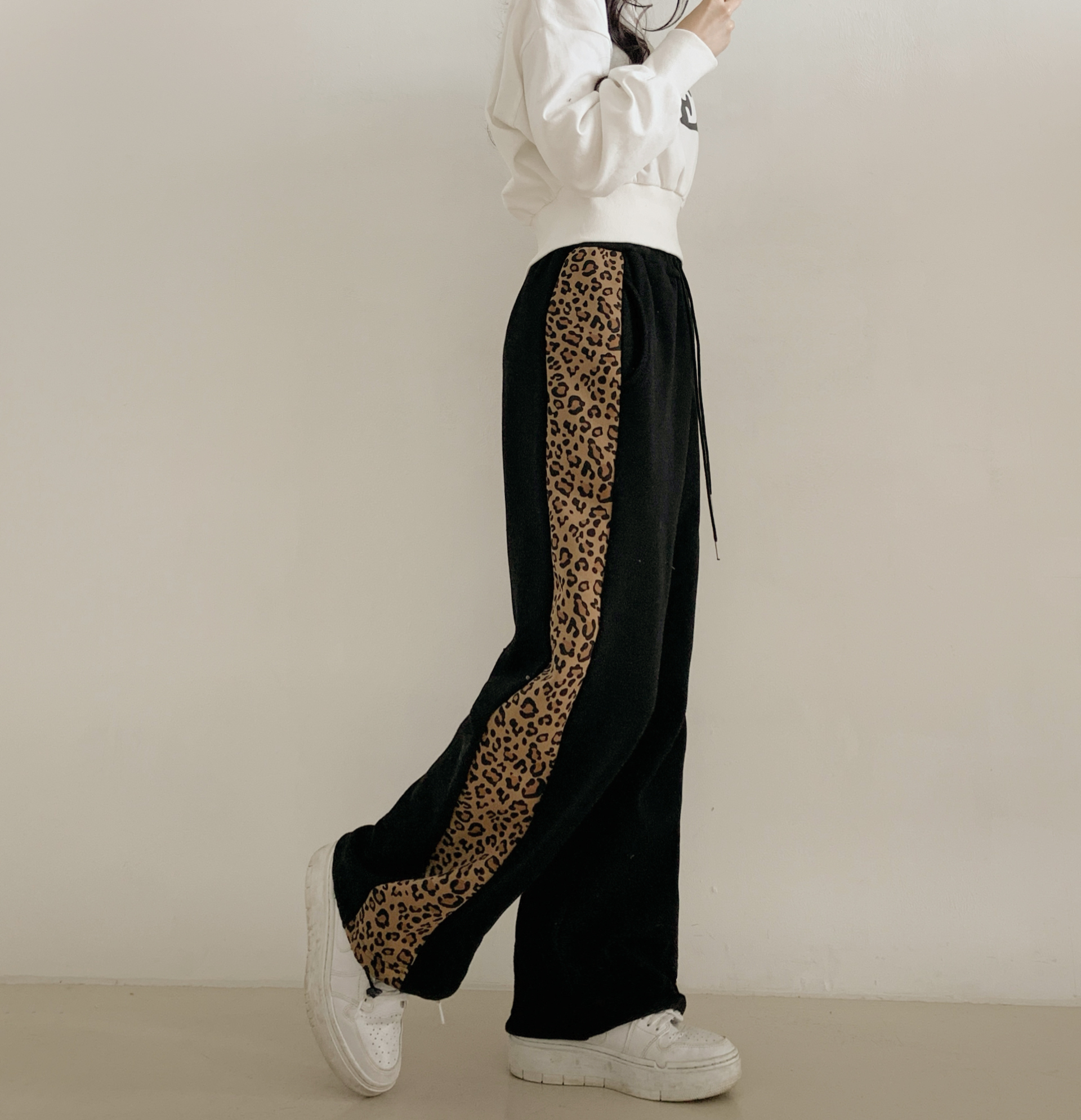 起毛裏地配色ポケットウエストゴムワイドレオパードパンツトレーニング | 詳細画像2
