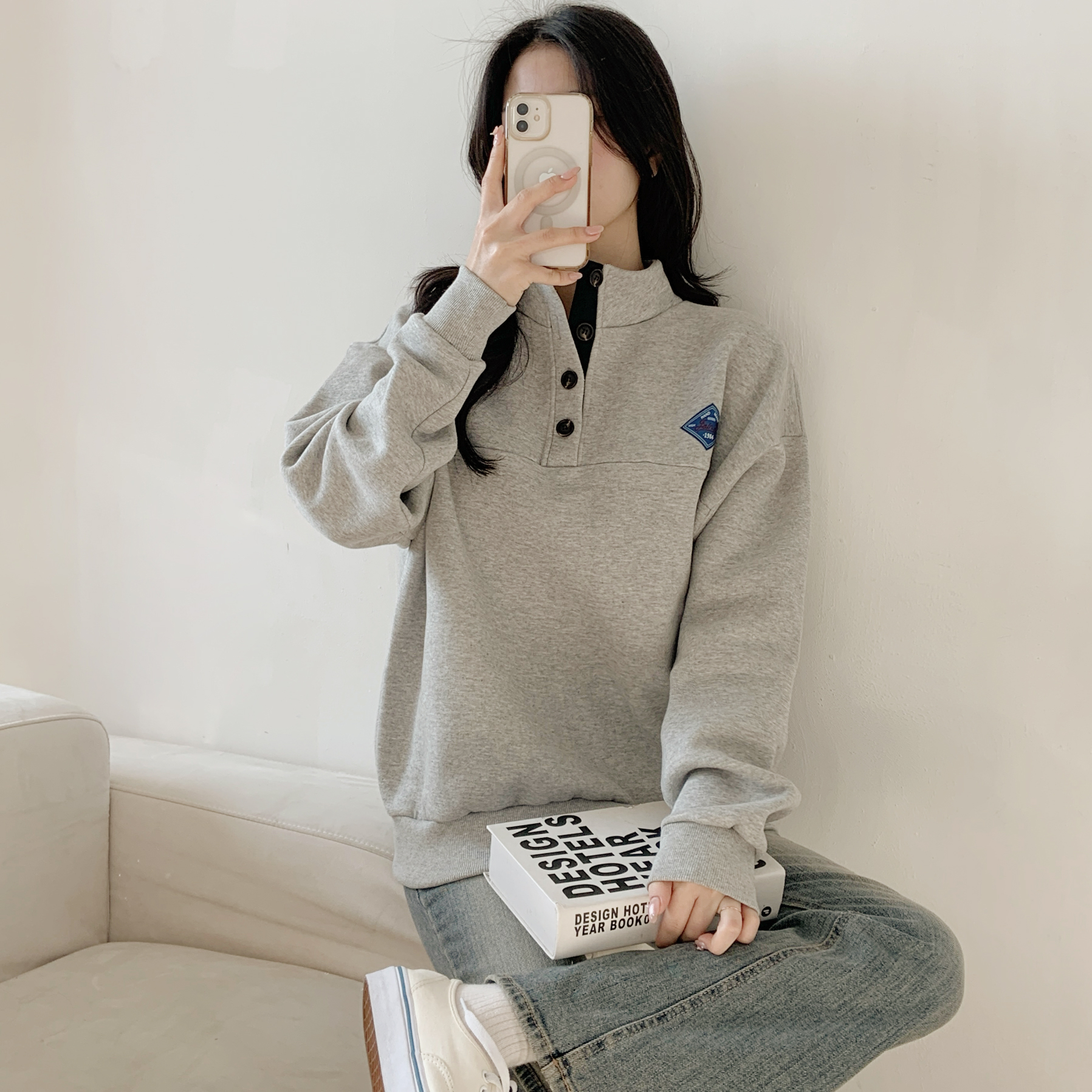 裏起毛コットンボタンハイネックルーズ長袖ロゴスウェット | 詳細画像2