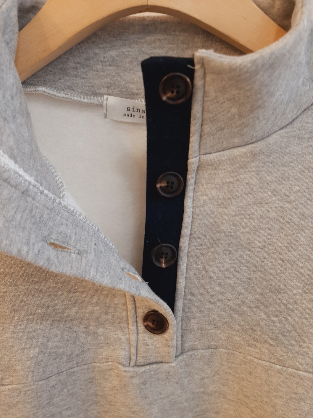 裏起毛コットンボタンハイネックルーズ長袖ロゴスウェット | 詳細画像10