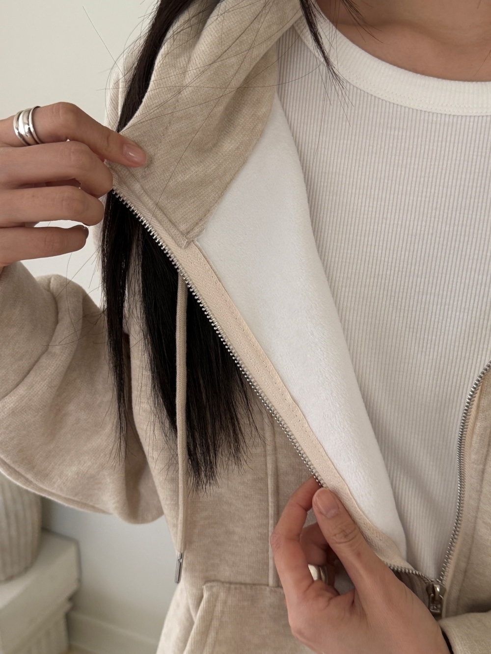 ファー裏地ハイネックフードウエストゴムワイドカンガルーポケットセットアップ | 詳細画像2