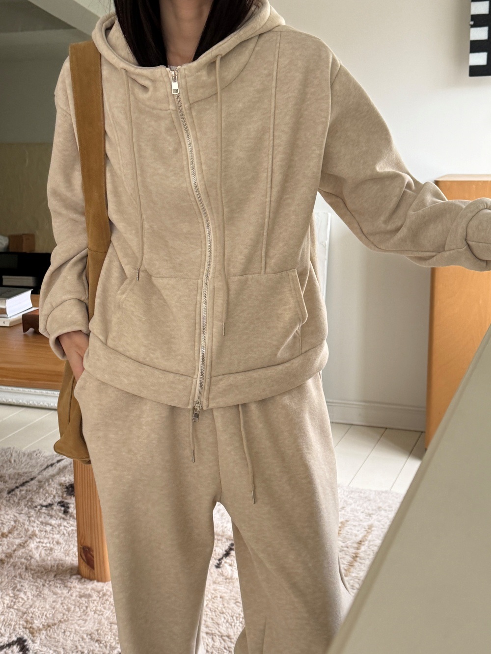 ファー裏地ハイネックフードウエストゴムワイドカンガルーポケットセットアップ | 詳細画像7