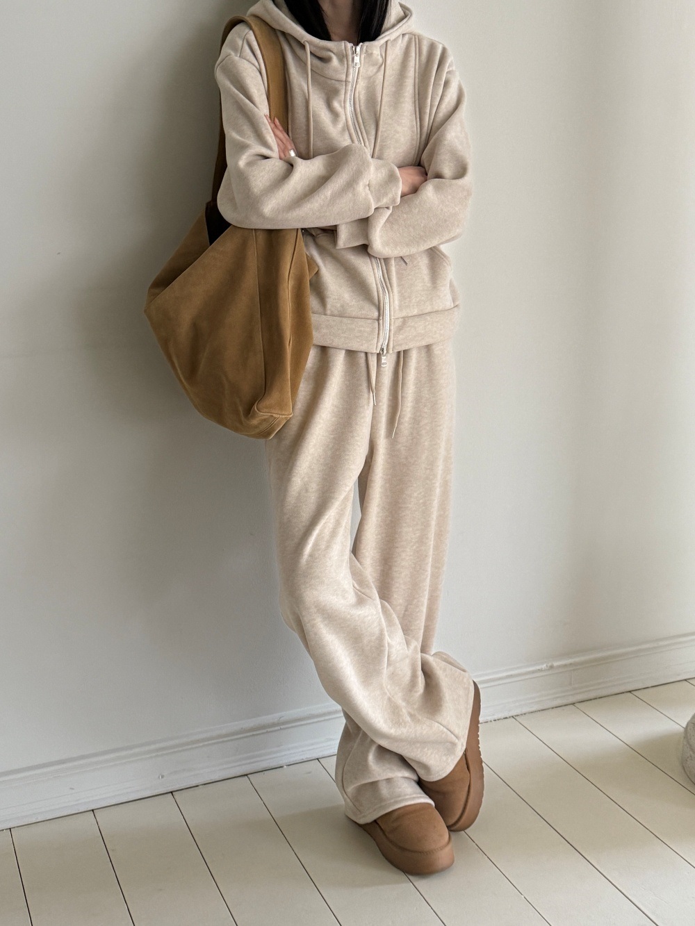 ファー裏地ハイネックフードウエストゴムワイドカンガルーポケットセットアップ | 詳細画像8