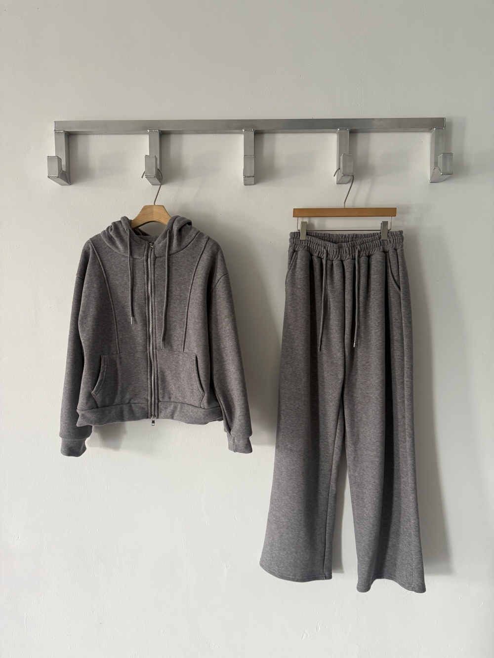 ファー裏地ハイネックフードウエストゴムワイドカンガルーポケットセットアップ | 詳細画像22