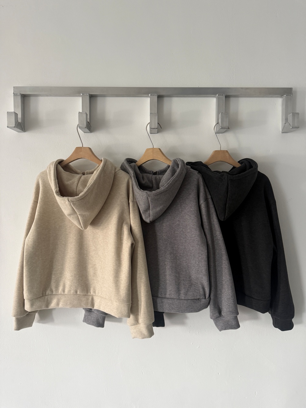 ファー裏地ハイネックフードウエストゴムワイドカンガルーポケットセットアップ | 詳細画像26