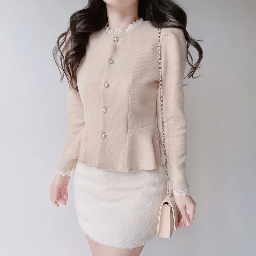 ニットレースアップパール調ボタンパフスリーブペプラムブラウス | mirangmirang | 詳細画像2