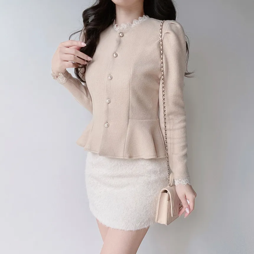 ニットレースアップパール調ボタンパフスリーブペプラムブラウス | mirangmirang | 詳細画像3