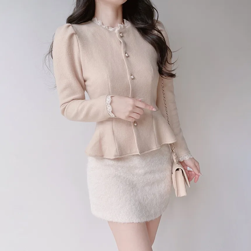 ニットレースアップパール調ボタンパフスリーブペプラムブラウス | mirangmirang | 詳細画像5