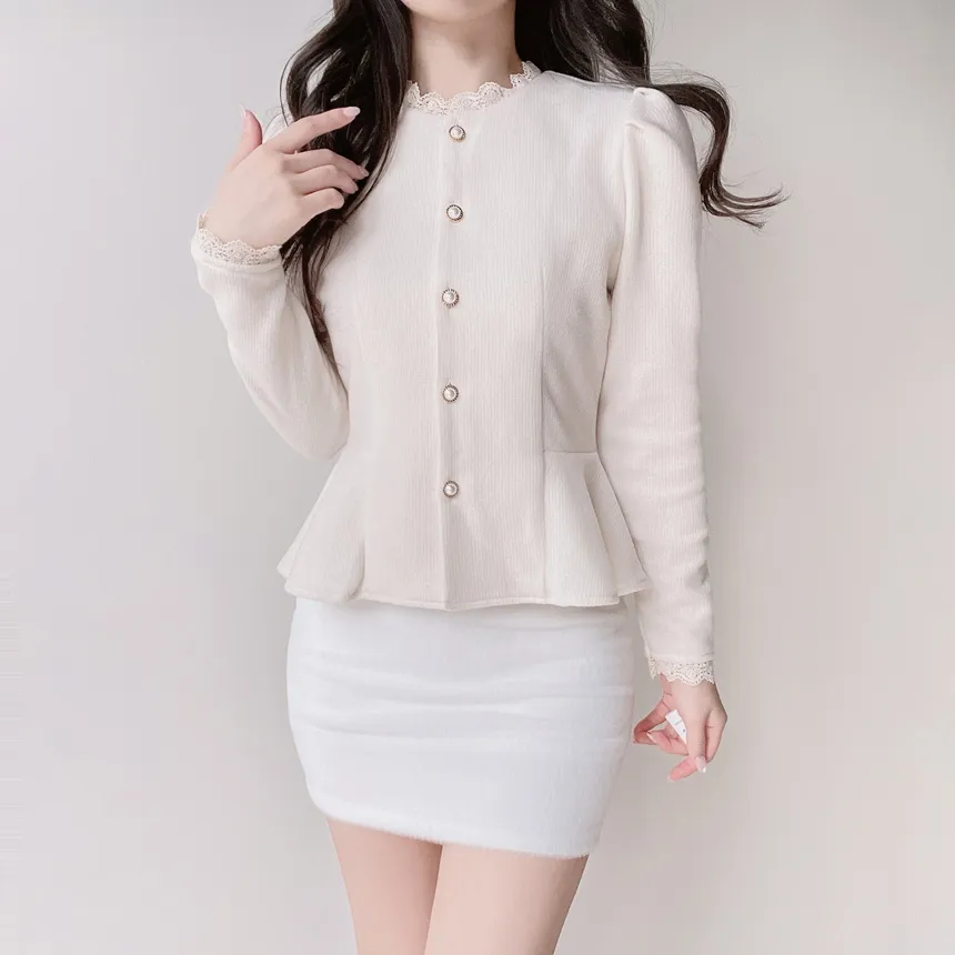 ニットレースアップパール調ボタンパフスリーブペプラムブラウス | mirangmirang | 詳細画像8