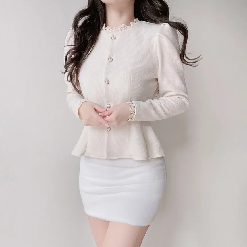 ニットレースアップパール調ボタンパフスリーブペプラムブラウス | mirangmirang | 詳細画像9