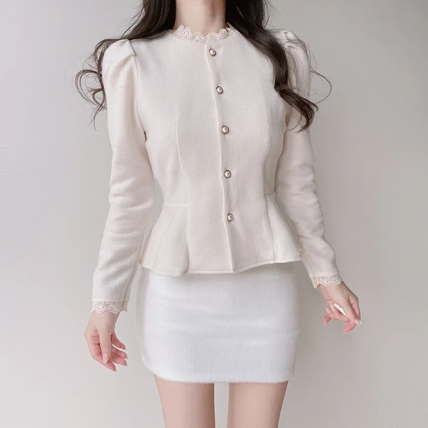 ニットレースアップパール調ボタンパフスリーブペプラムブラウス | mirangmirang | 詳細画像11