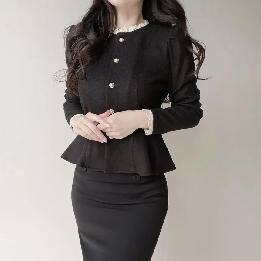 ニットレースアップパール調ボタンパフスリーブペプラムブラウス | mirangmirang | 詳細画像17