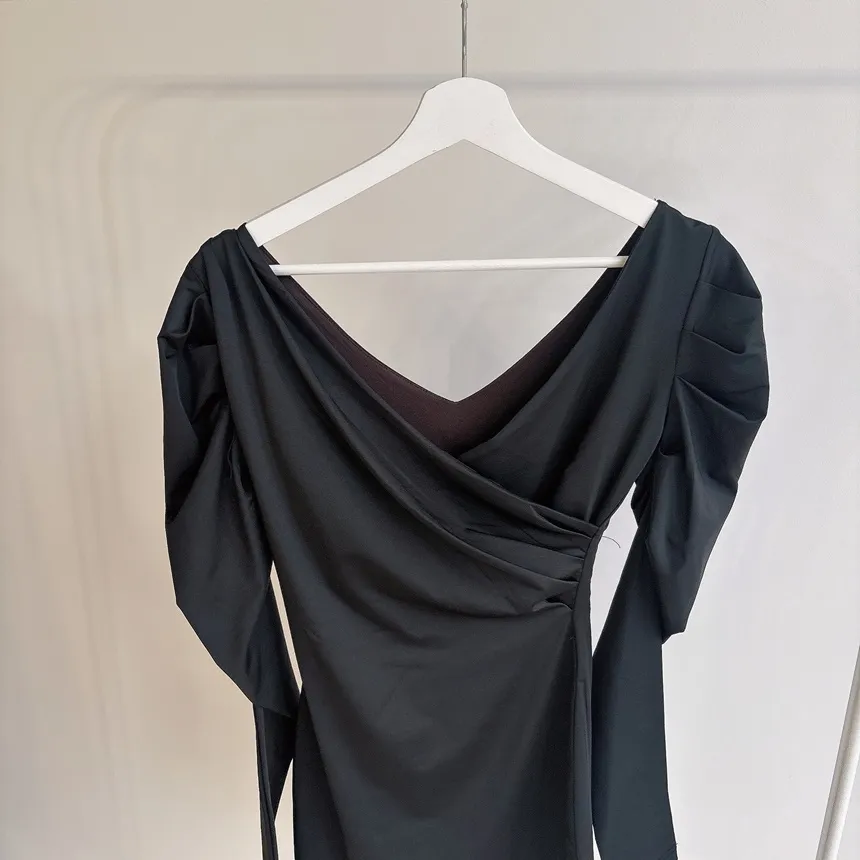 ストレッチシャーリングパフスリーブVネックミニワンピース | mirangmirang | 詳細画像13