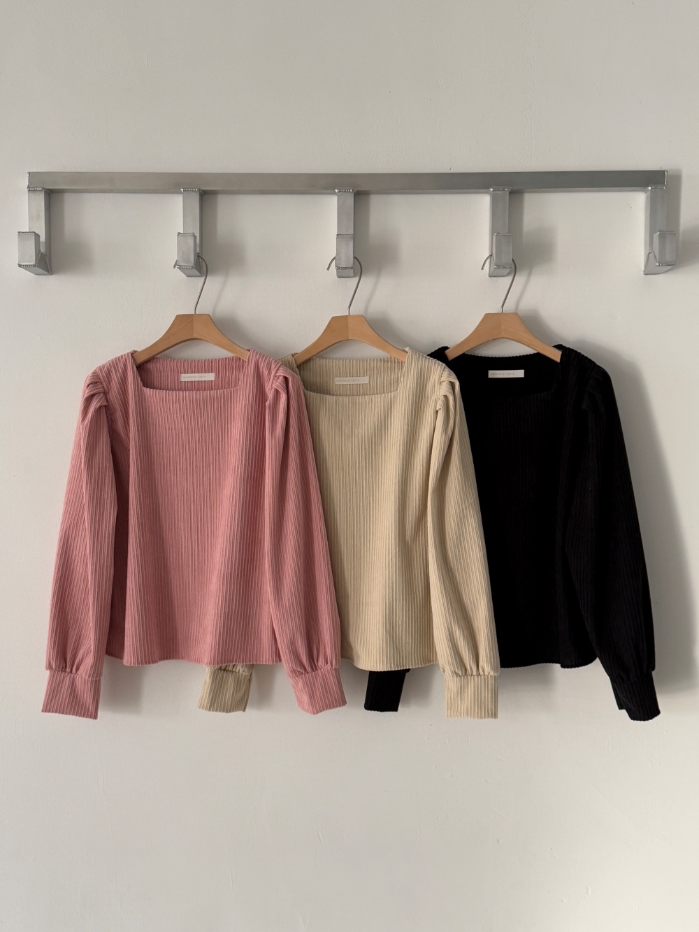 コーデュロイスクエアネックピンタックパフスリーブカラーブラウス | 詳細画像20