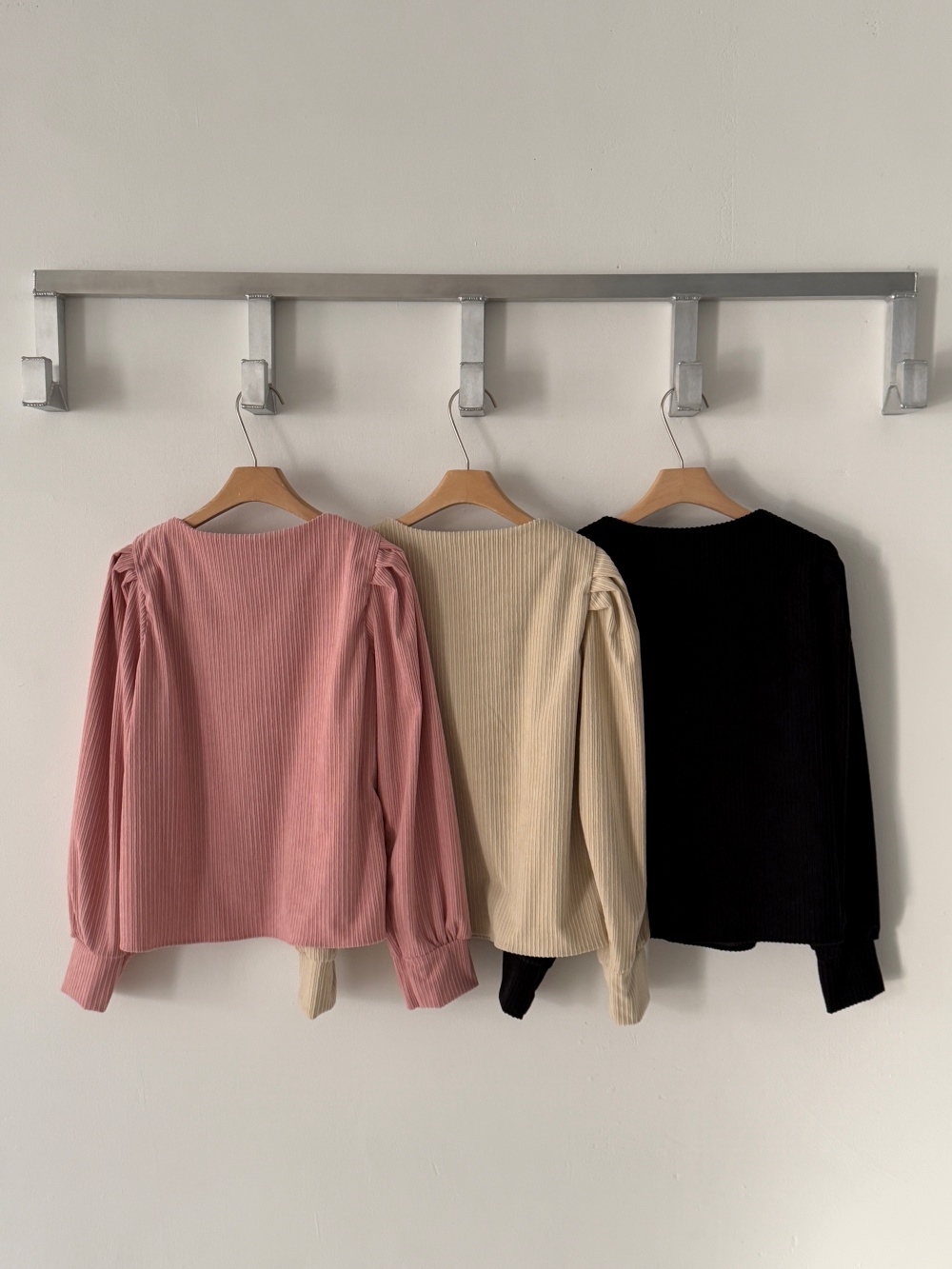 コーデュロイスクエアネックピンタックパフスリーブカラーブラウス | 詳細画像21