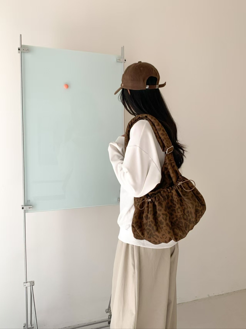 ドローコードレオパードカラーショルダーバッグ | 詳細画像12