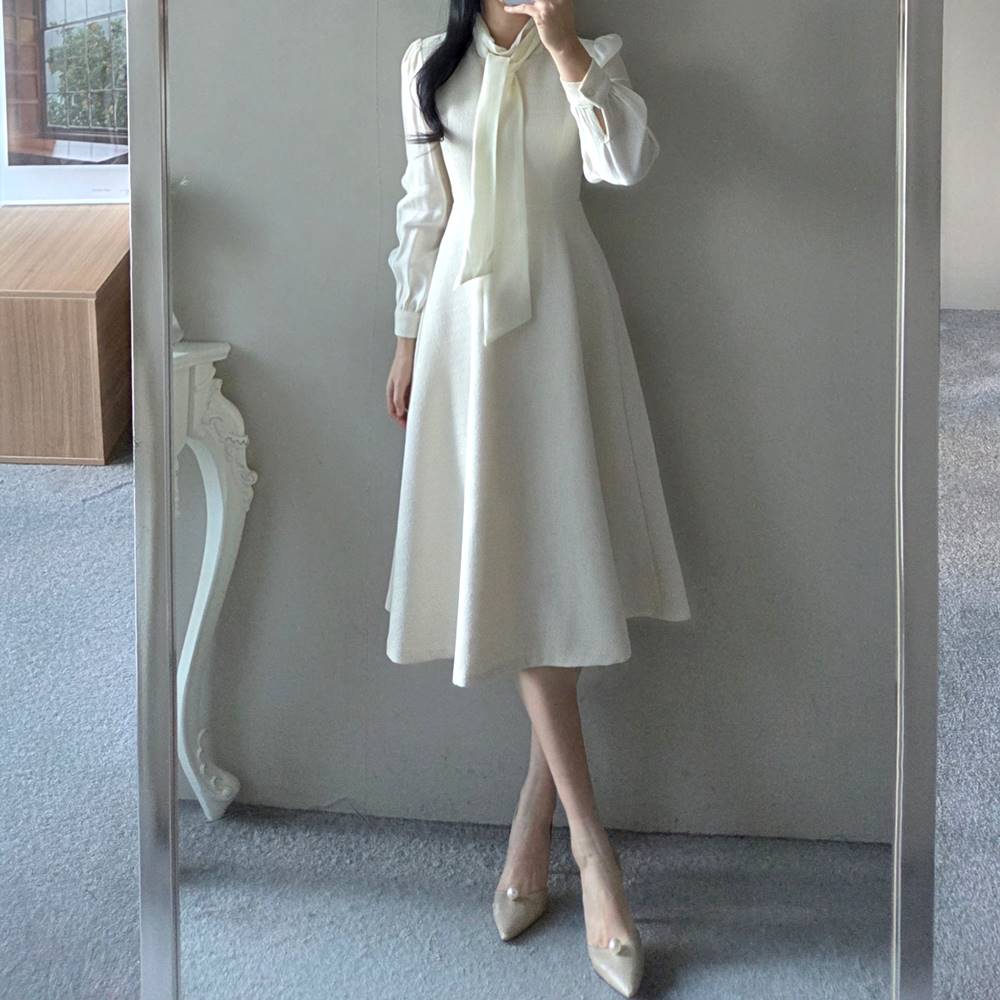 【15日のみ値下げ】foxeyBoutiqueツィードワンピース ツイードロングAラインスカーフネックワンピース | レディース