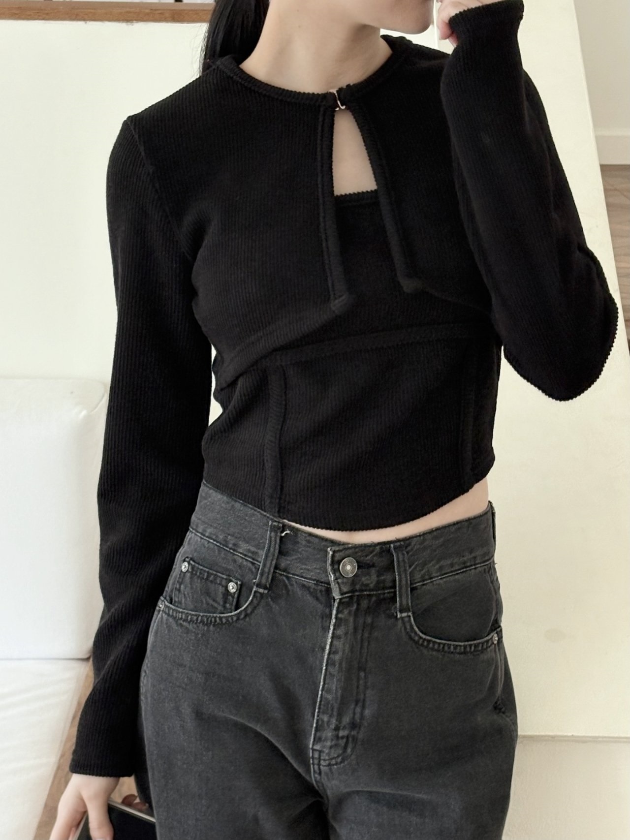 ラウンドネックレイヤード風ホックTシャツ | 詳細画像3