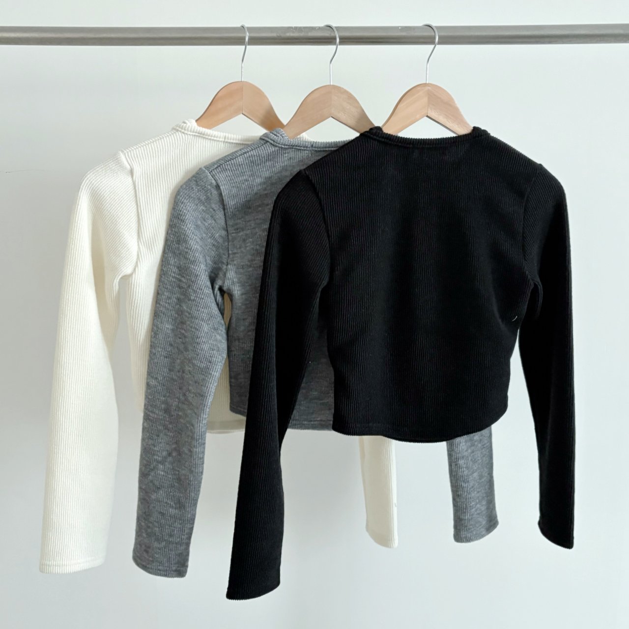 ラウンドネックレイヤード風ホックTシャツ | 詳細画像15