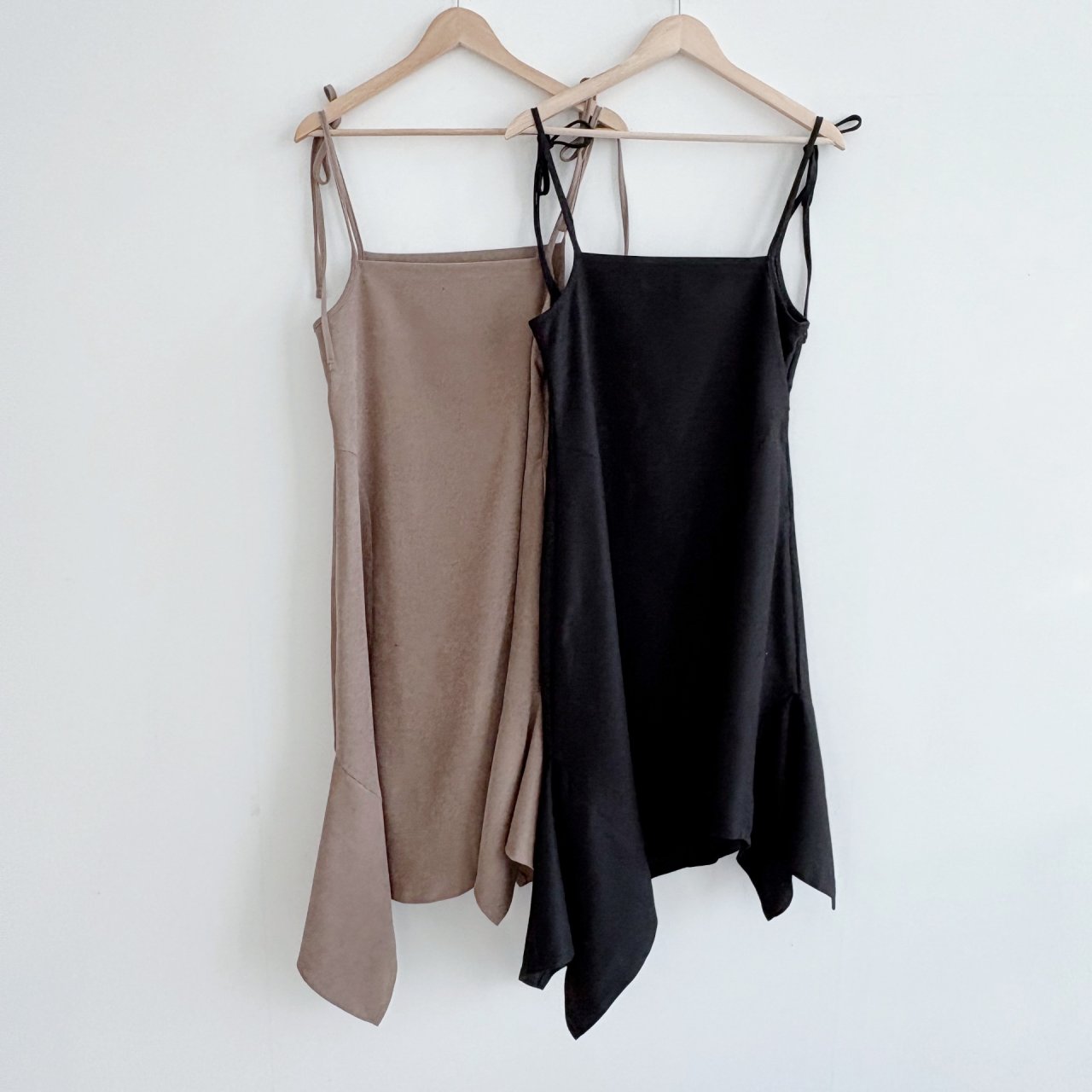 シャーリングアンバランスサイドジップキャミワンピース | 詳細画像16