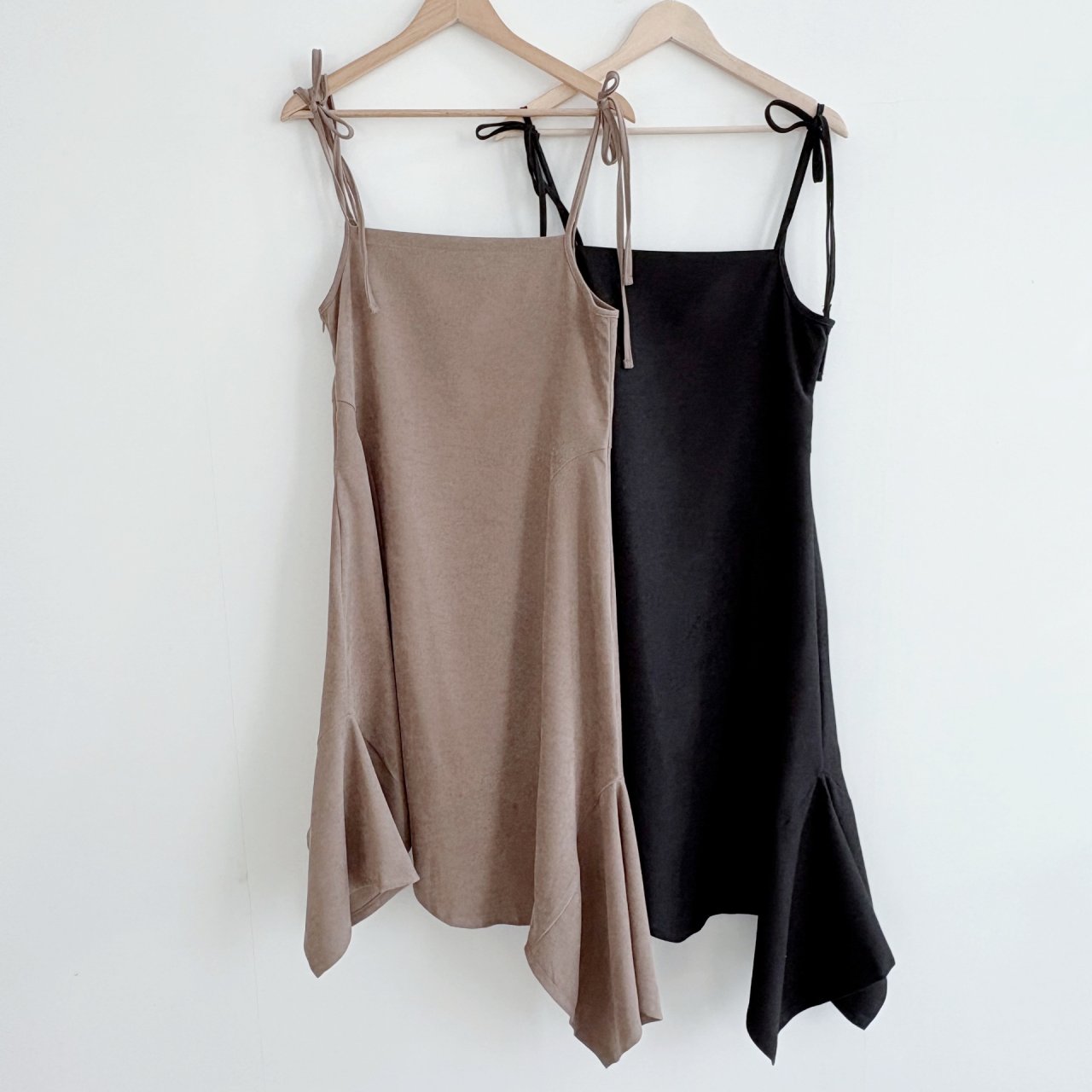 シャーリングアンバランスサイドジップキャミワンピース | 詳細画像17