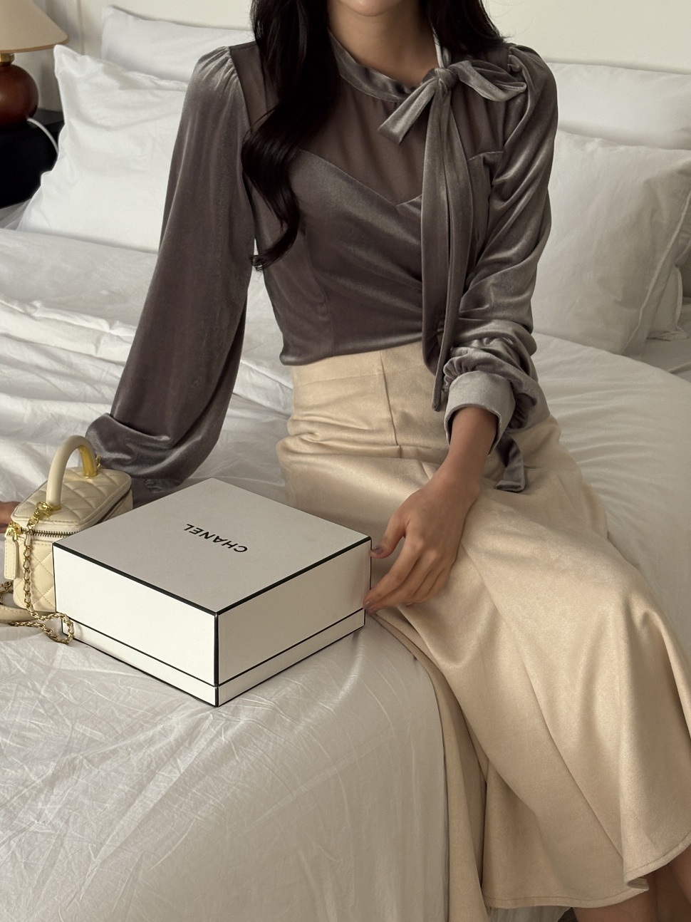 ベルベットシースルーコンビボウタイスリム長袖ギャザーブラウス | 詳細画像2