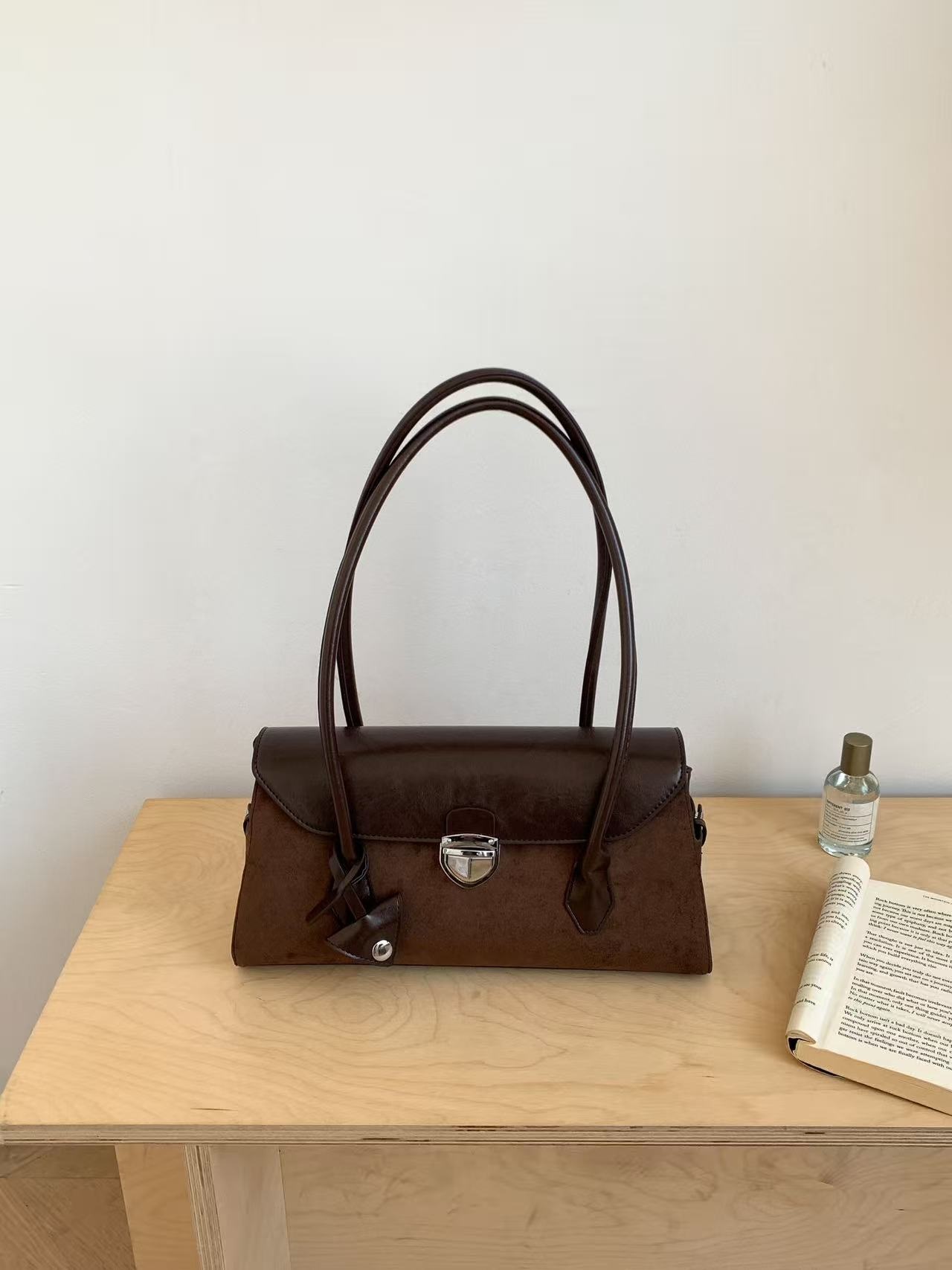 レザー調カラートートバッグ | 詳細画像17