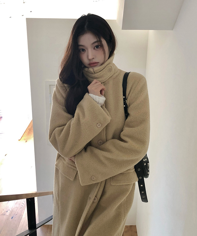 ウール混ハイネックロング長袖ポケットボタンコート | レディース