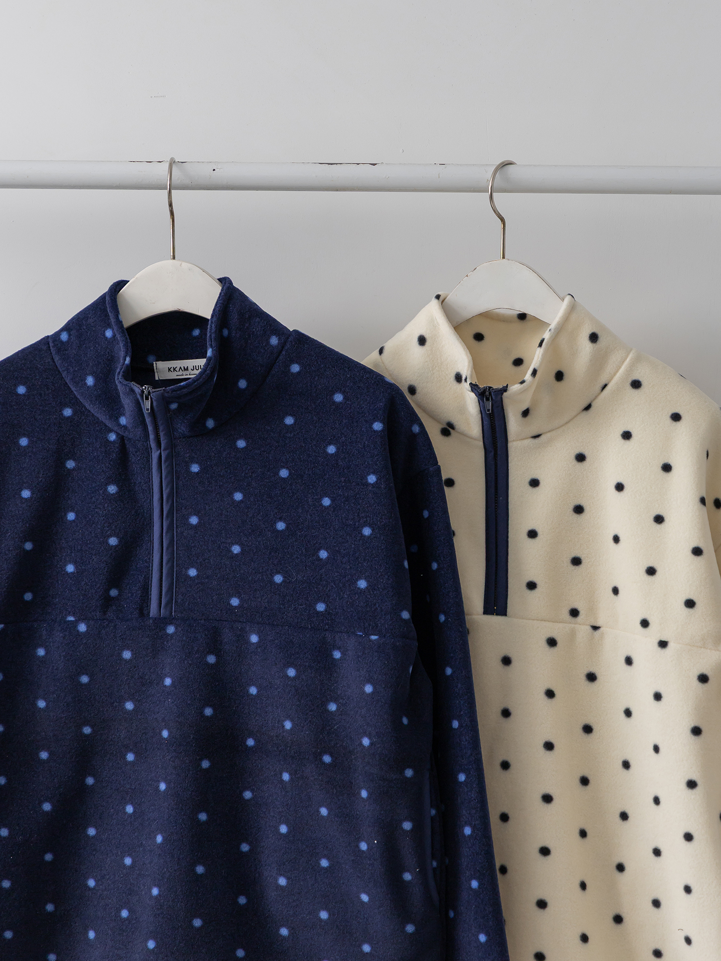 フリースハイネックハーフジップドットスウェット | 詳細画像3