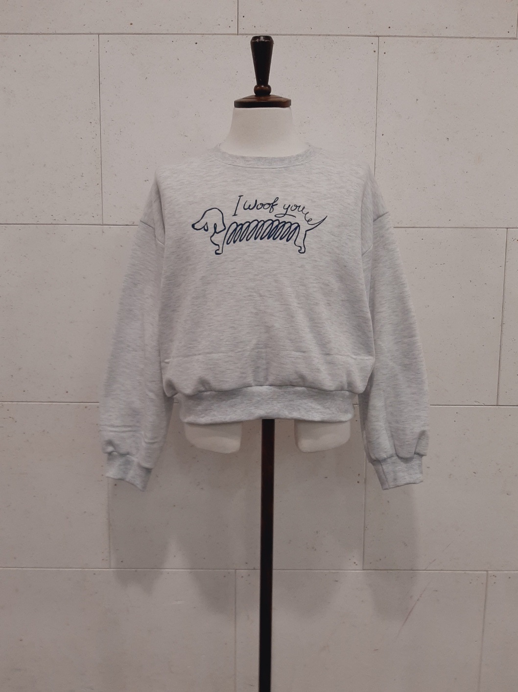 裏起毛ラウンドネックレタリング子犬犬ころスウェット | 詳細画像5