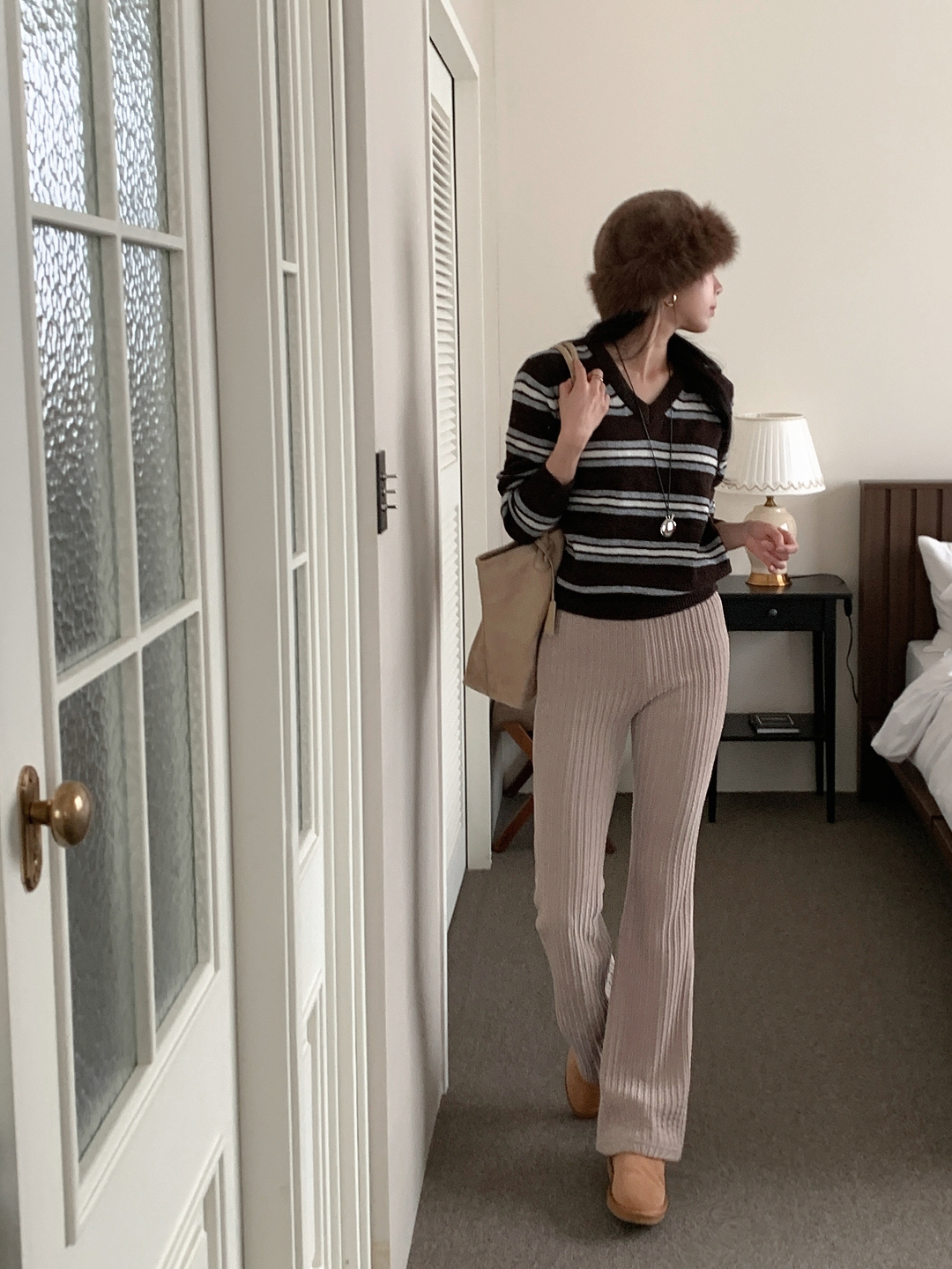 裏起毛ベロアウエストゴムブーツカットパンツ | 詳細画像9