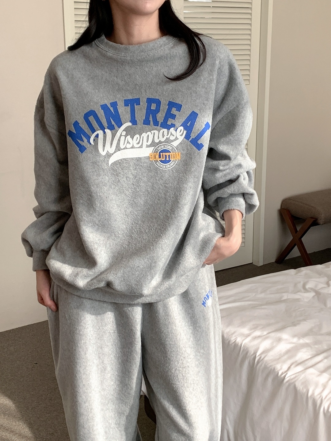 フリースラウンドネックウエストゴムオーバーサイズジョガープリントセットアップ | 詳細画像2