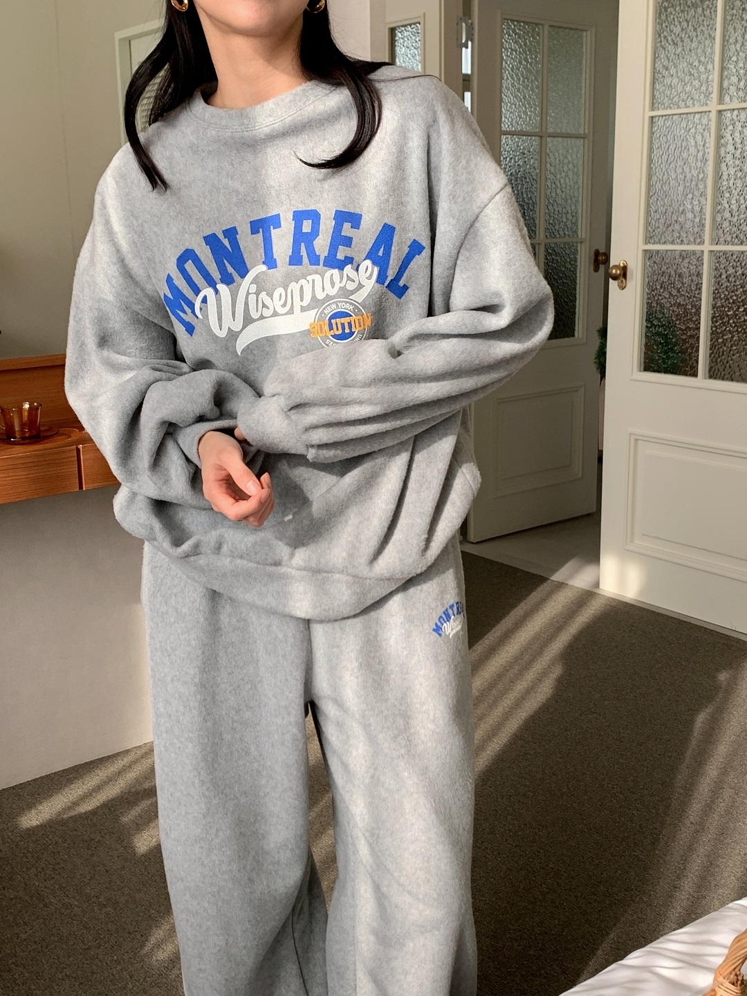 フリースラウンドネックウエストゴムオーバーサイズジョガープリントセットアップ | 詳細画像3