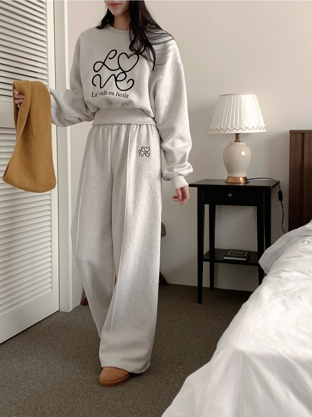 裏起毛ラウンドネックウエストゴムレタリング刺繍セットアップ | 詳細画像4