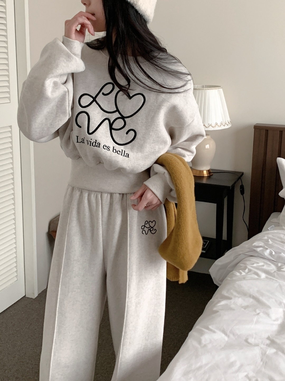 裏起毛ラウンドネックウエストゴムレタリング刺繍セットアップ | 詳細画像8