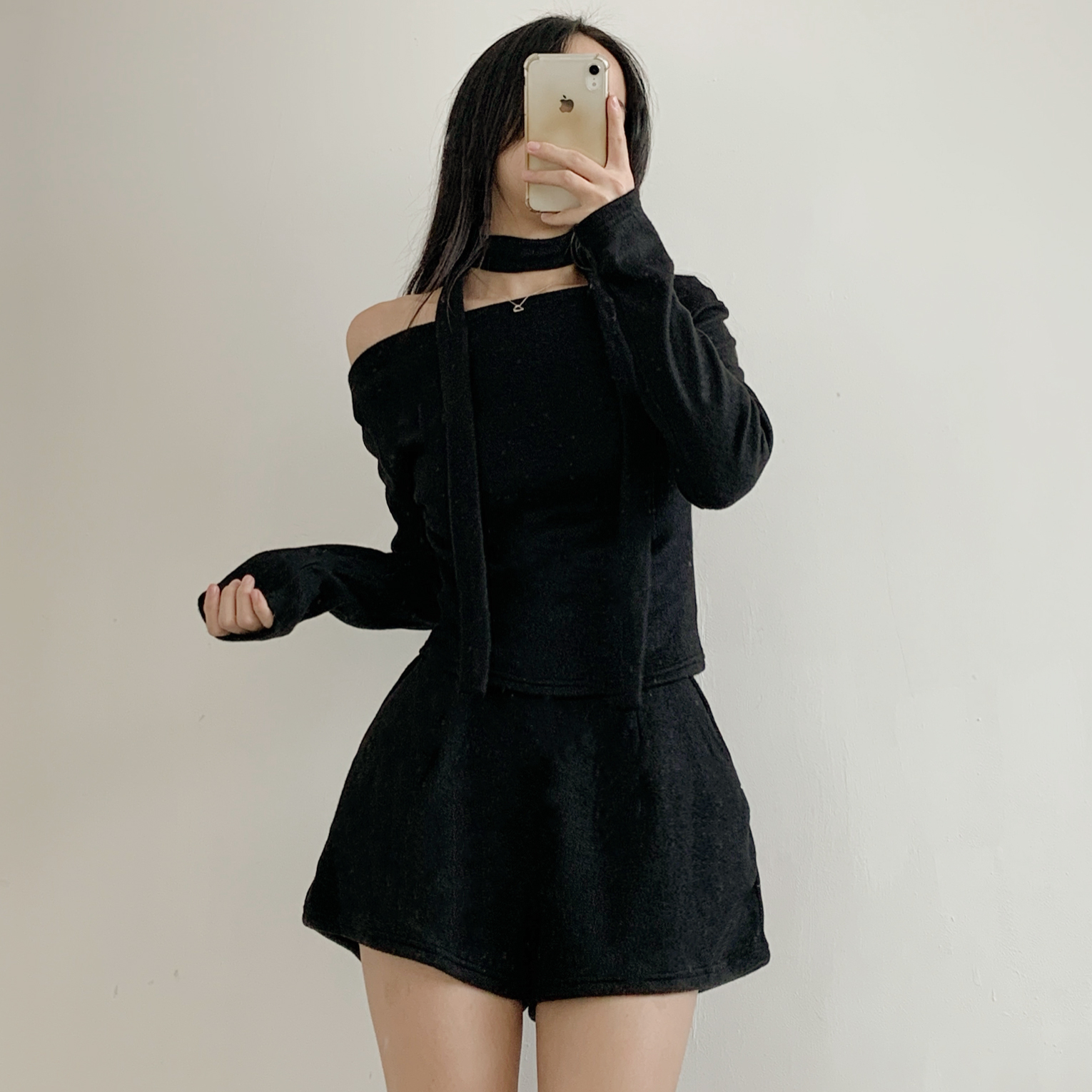 裏起毛ストレッチラウンドネックスリム長袖Tシャツストラップ付 | 詳細画像4