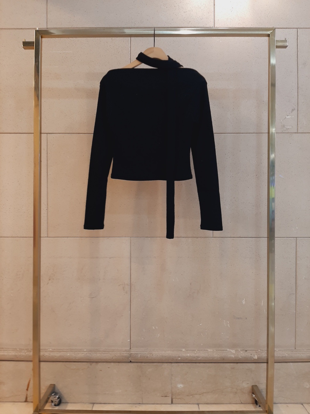 裏起毛ストレッチラウンドネックスリム長袖Tシャツストラップ付 | 詳細画像11