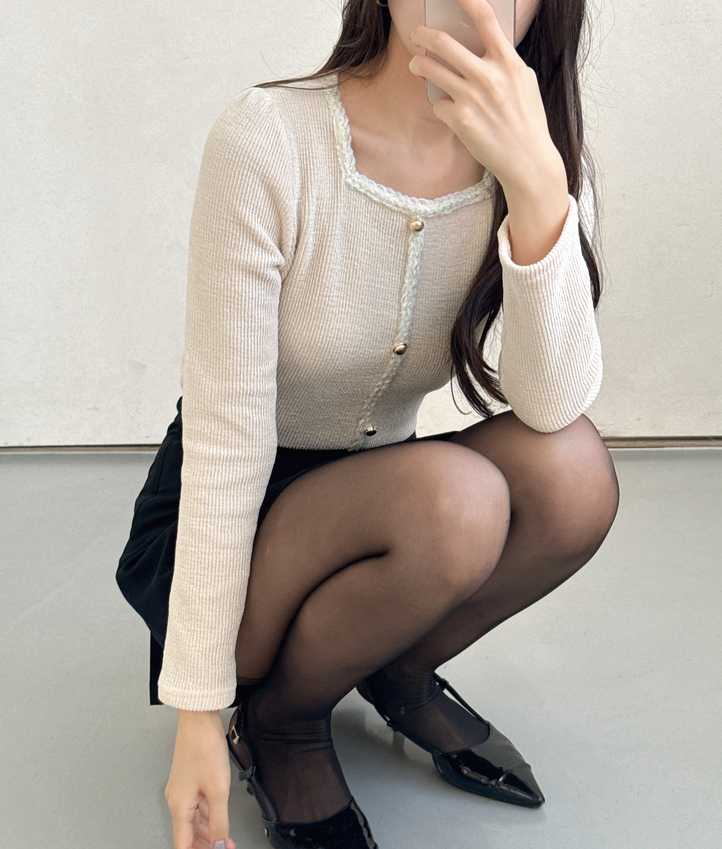 コンビスクエアネックスリム長袖フェイクボタンニット | 詳細画像10