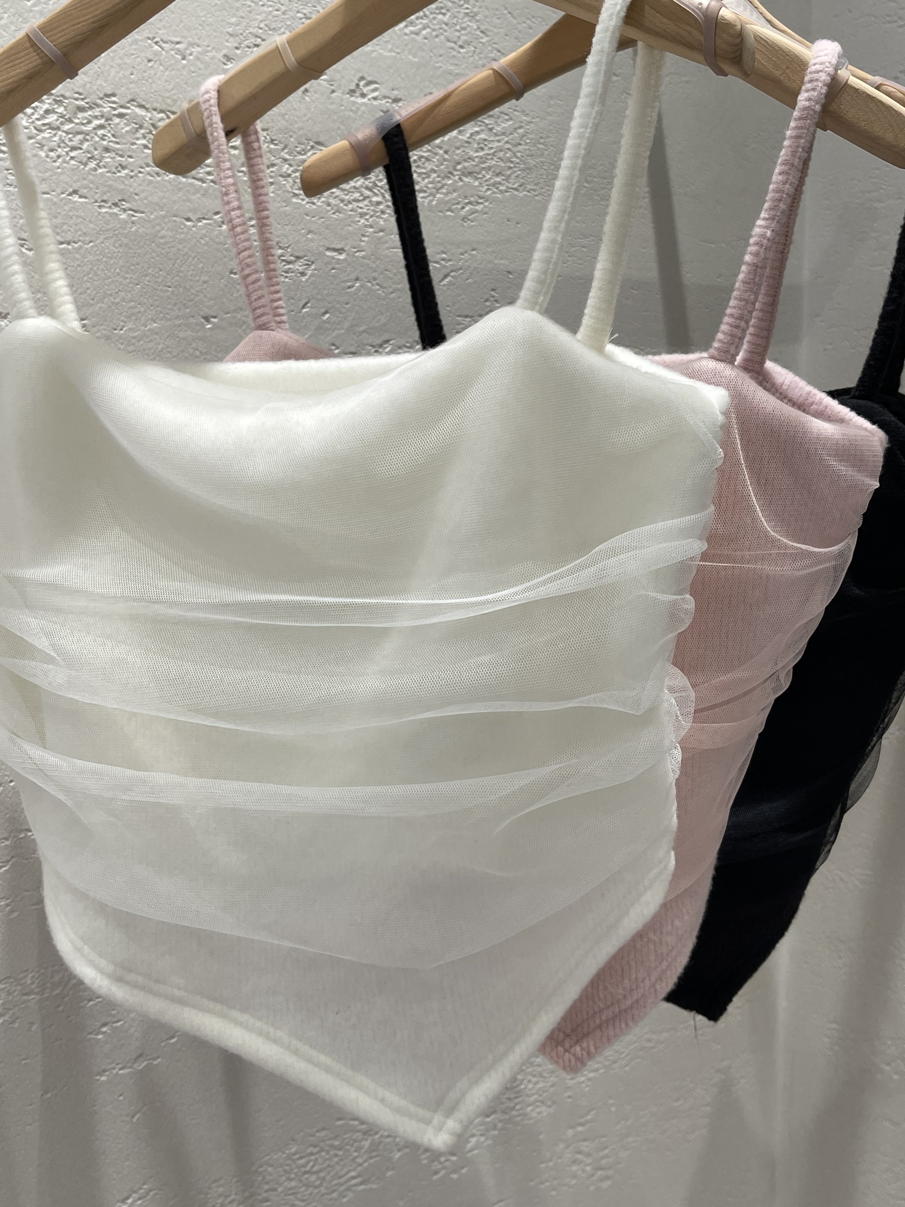 Vネックシャーリングアンバランスアンサンブルストラップ付 | 詳細画像25