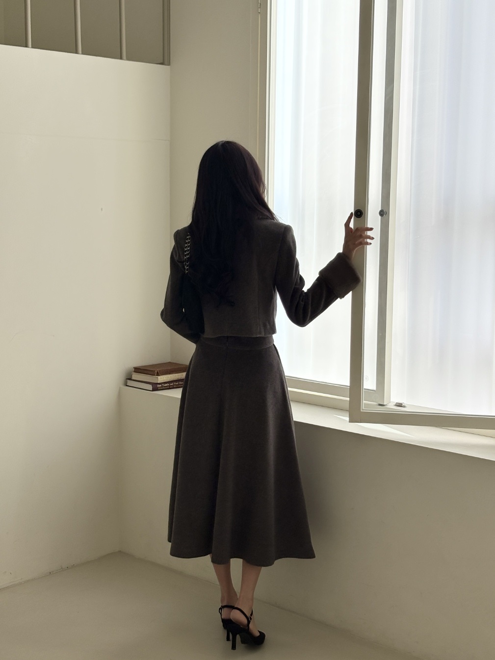 エコファーカラー肩パッドロングフレアセットアップ | 詳細画像12