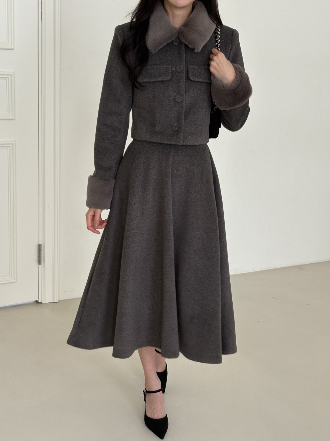 エコファーカラー肩パッドロングフレアセットアップ | 詳細画像18