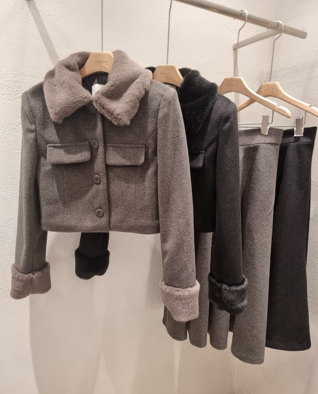 エコファーカラー肩パッドロングフレアセットアップ | 詳細画像21