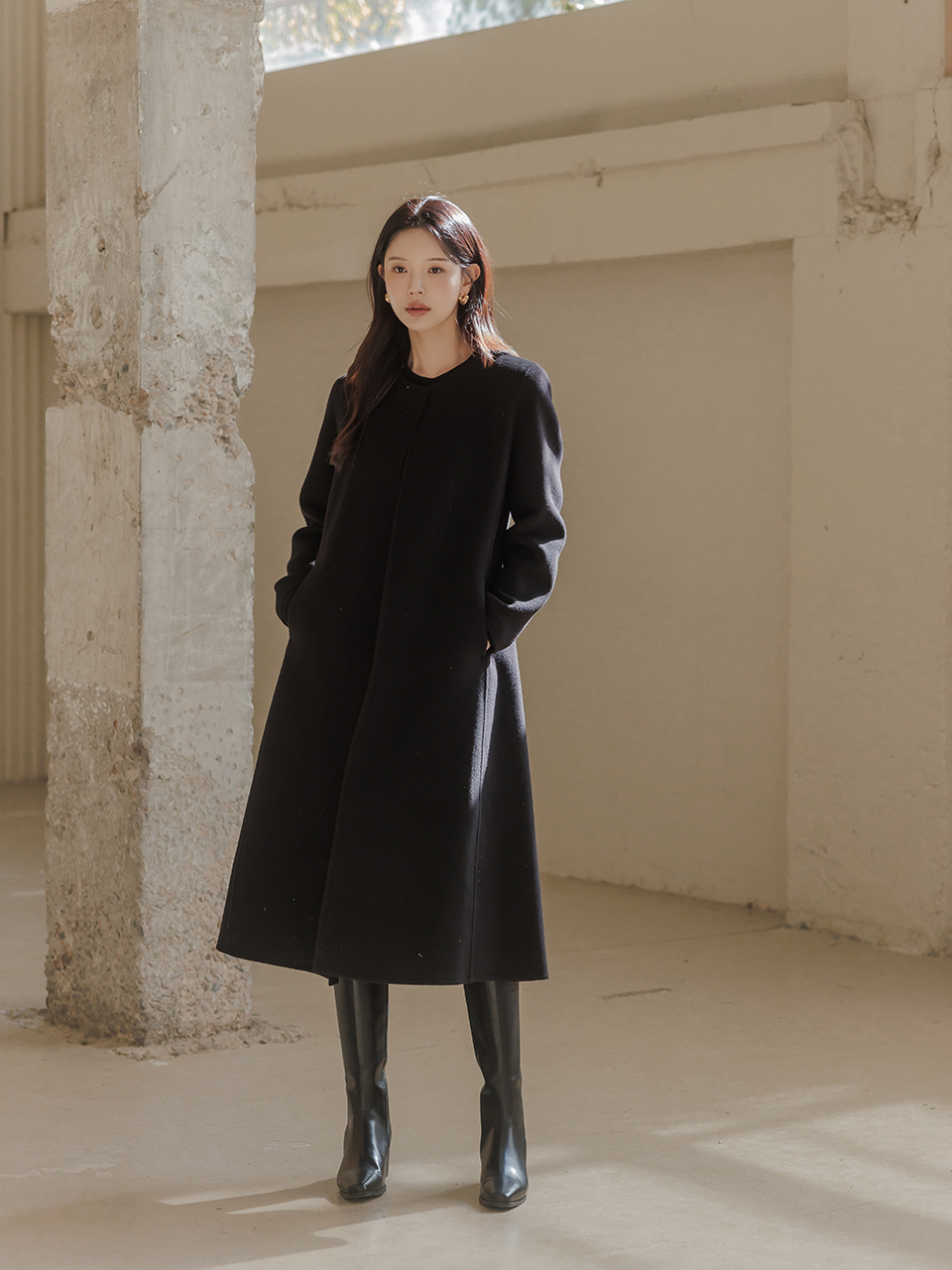 ウール混カシミヤ混ストラップラウンドネックノーカラーポケットロング