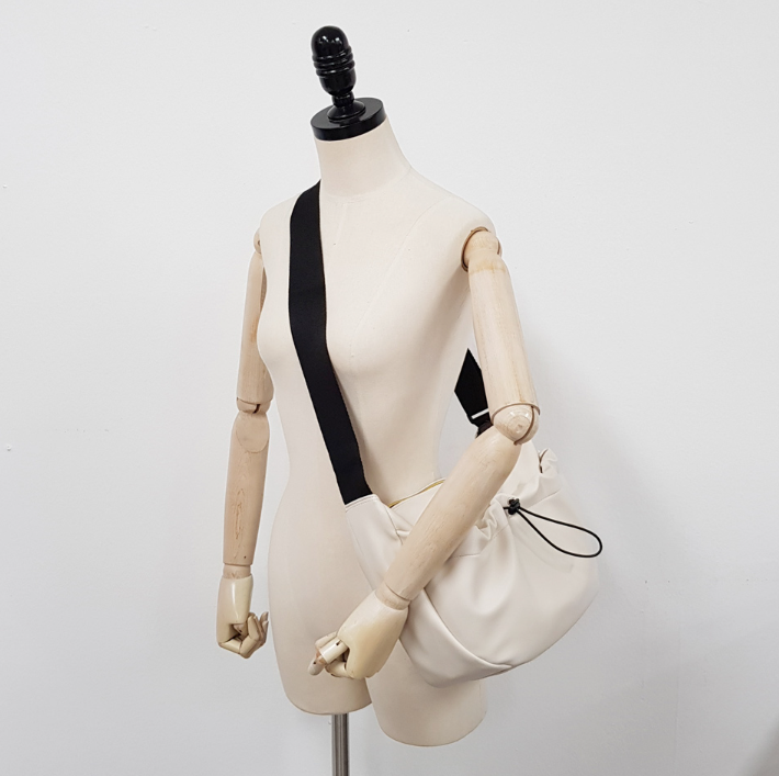 ドローストリングショルダーバッグ | 詳細画像18