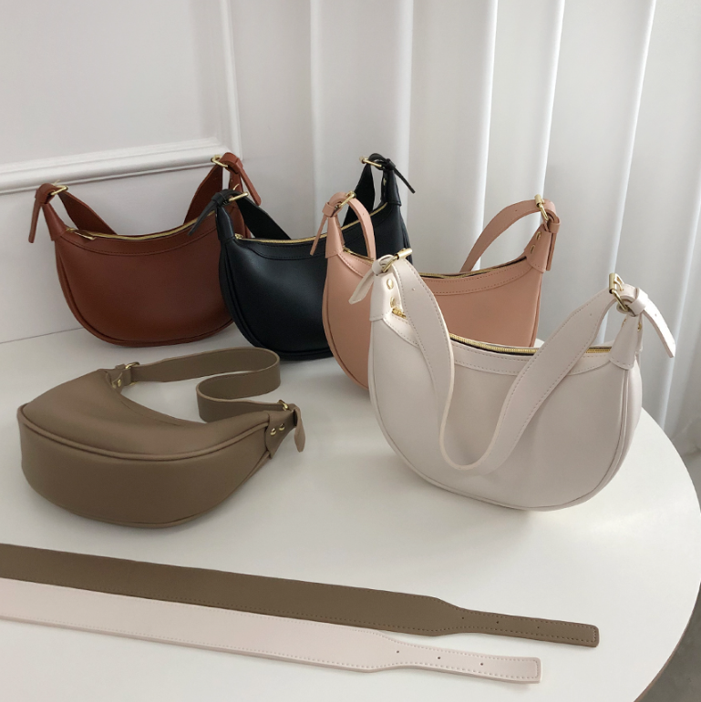 レザー調シンプルショルダーバッグストラップ付 | 詳細画像2