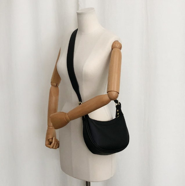 レザー調シンプルショルダーバッグストラップ付 | 詳細画像5