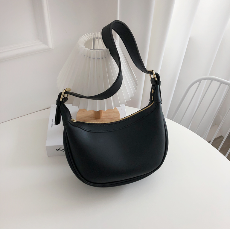 レザー調シンプルショルダーバッグストラップ付 | 詳細画像9