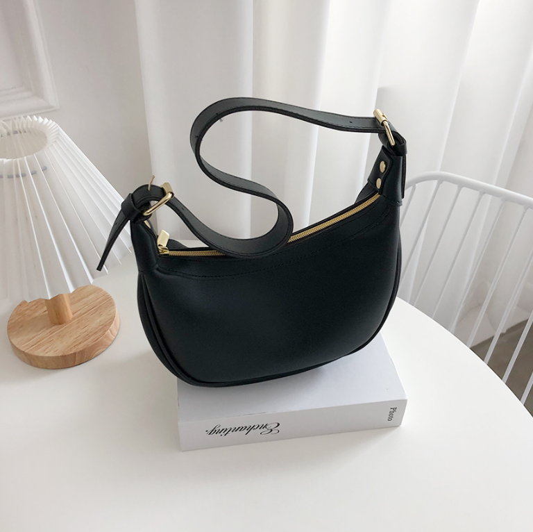 レザー調シンプルショルダーバッグストラップ付 | 詳細画像11